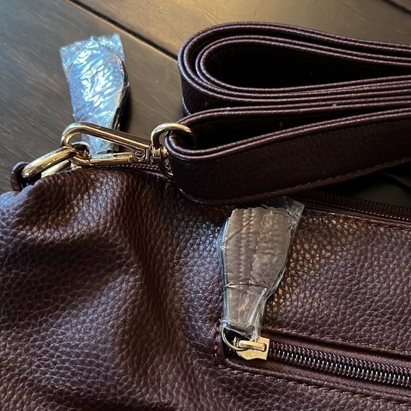 Sandra Robert’s Squared brown bag - Picture 2 of 5